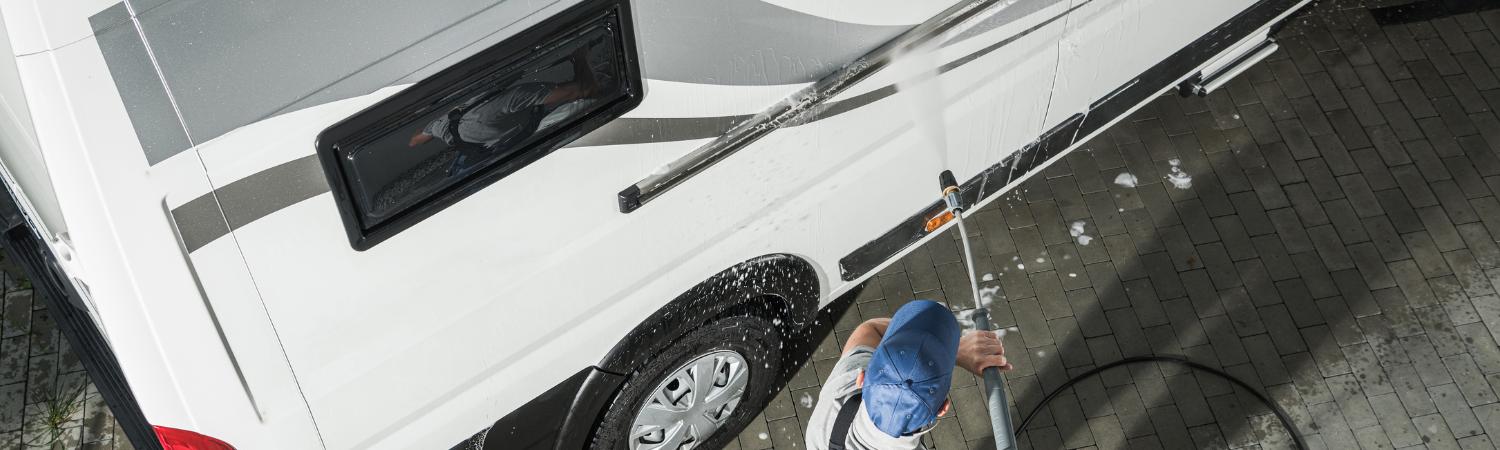 Čistenie nákladných automobilov a kamiónov – profesionálne produkty a tipy